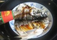 清蒸白鱼头的做法 步骤7