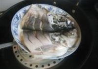 清蒸白鱼头的做法 步骤6