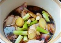 三杯鸡的做法 步骤6