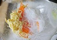 胡萝卜拌粉丝的做法 步骤11