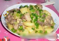 土豆炖鸡的做法 步骤12