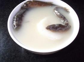 泥鳅淮山汤