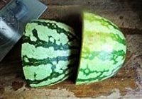 酸甜西瓜皮的做法 步骤1