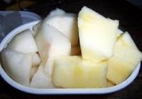 冰糖雪梨苹果汁的做法 步骤2