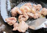 香菇鲜笋炖鸭的做法 步骤4