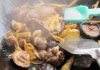 香菇鲜笋炖鸭的做法 步骤9