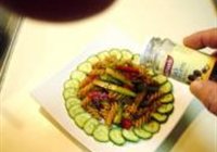 蔬菜黑醋汁拌意面的做法 步骤18