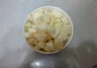 雪梨胖大海糖水的做法 步骤3