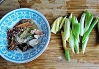 鸭血粉丝汤的做法 步骤6