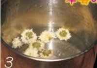 菊花茶冻的做法 步骤3
