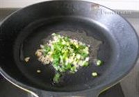 油爆虾的做法 步骤5