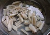 凉拌藕条的做法 步骤3