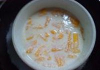 木瓜炖奶的做法 步骤6