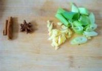 葱油拌面的做法 步骤1