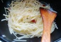酸辣土豆丝的做法 步骤8