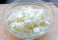 凉拌藕丁的做法 步骤2