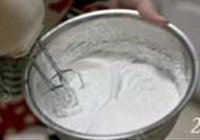 巧克力冰淇淋的做法 步骤2