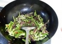 干煸牛肉丝的做法 步骤10