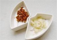 蒜泥白肉的做法 步骤3