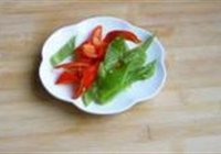 农家小炒肉的做法 步骤3