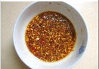 蒜泥白肉的做法 步骤4