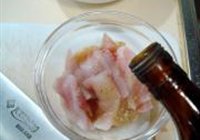 银针鸡汁鱼片的做法 步骤2