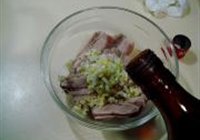 五香焦肉的做法 步骤2