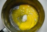 香草牛奶冰激凌的做法 步骤3