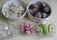 侉炖草鱼的做法 步骤4