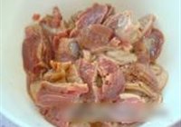 青豆炒鸡胗的做法 步骤5