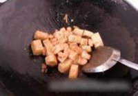 虾仁烧豆腐的做法 步骤8