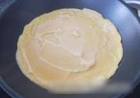 蘑菇大葱煎饼的做法 步骤5