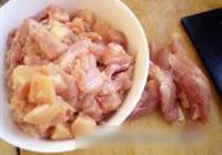 酱爆鸡丁的做法 步骤1