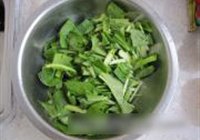 脊骨炖小白菜的做法 步骤2
