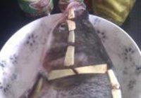 剁椒鱼头的做法 步骤1