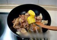 什锦蔬菜回锅肉的做法 步骤4