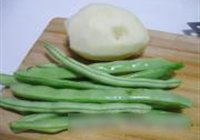 豆角土豆炖腔骨的做法 步骤4
