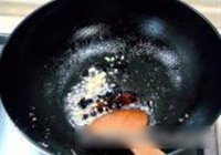 什锦蔬菜回锅肉的做法 步骤2