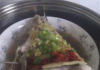 剁椒鱼头的做法 步骤3