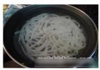 鸡胗炒河粉的做法 步骤5