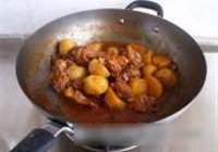 土豆蛋炖排骨的做法 步骤15