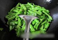干煸四季豆的做法 步骤5