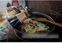 鸡胗炒河粉的做法 步骤11