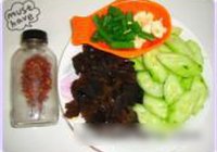 木耳炒黄瓜的做法 步骤1