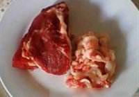木耳炒肉片的做法 步骤1