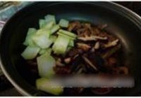鸡胗炒河粉的做法 步骤9