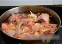 青椒土豆烧飞鸭的做法 步骤3