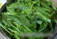 鸡蛋炒菠菜的做法 步骤1