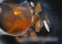 腐竹香菇炖翅中的做法 步骤7