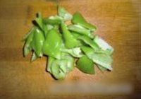 辣炒鸡腿菇的做法 步骤7